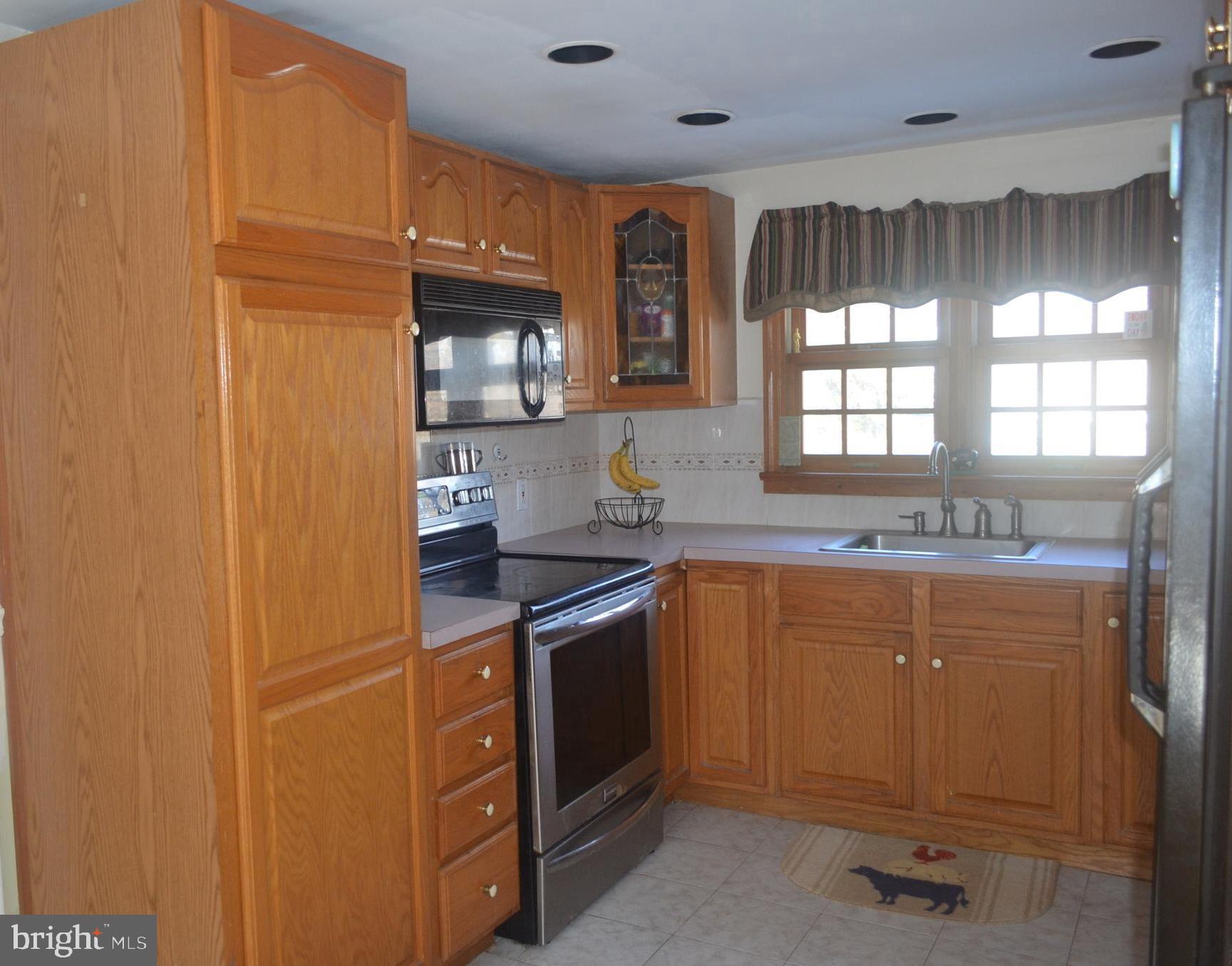 335 Horsham Road Hatboro, PA 19040 - Photo 11 of 25 Gallery Image 11