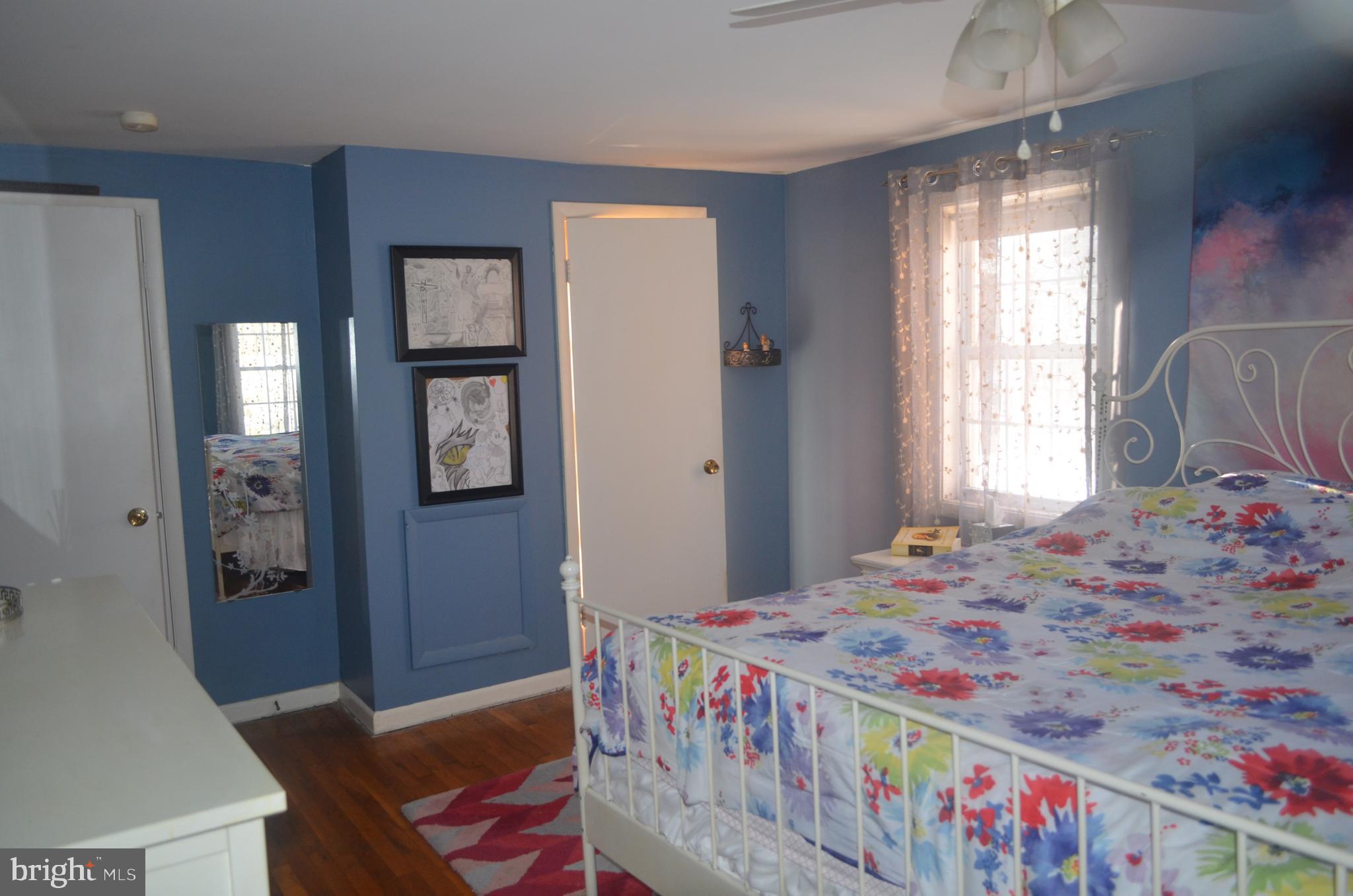 335 Horsham Road Hatboro, PA 19040 - Photo 16 of 25 Master with En Suite Bath