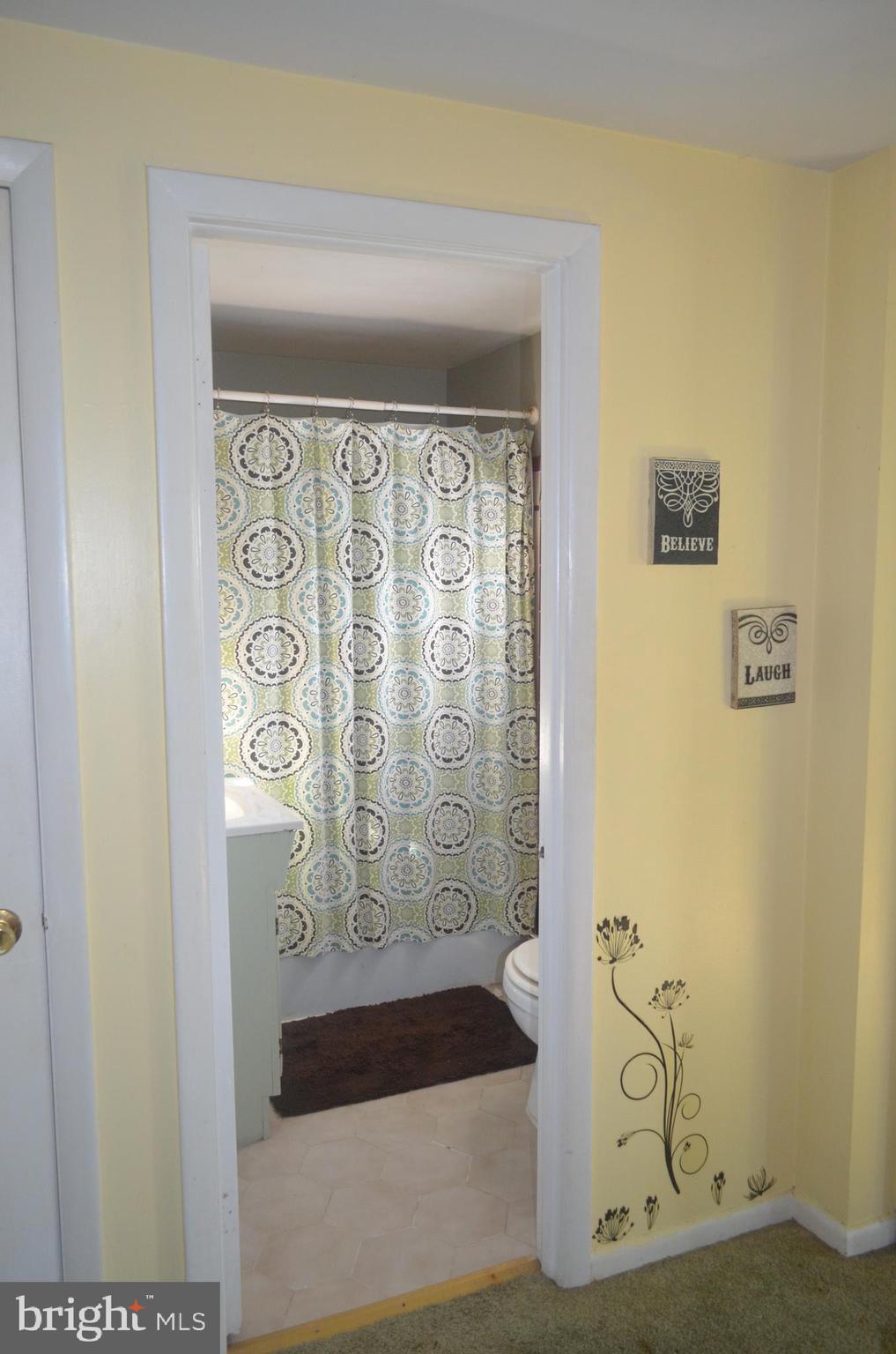 335 Horsham Road Hatboro, PA 19040 - Photo 19 of 25 Hall Bath