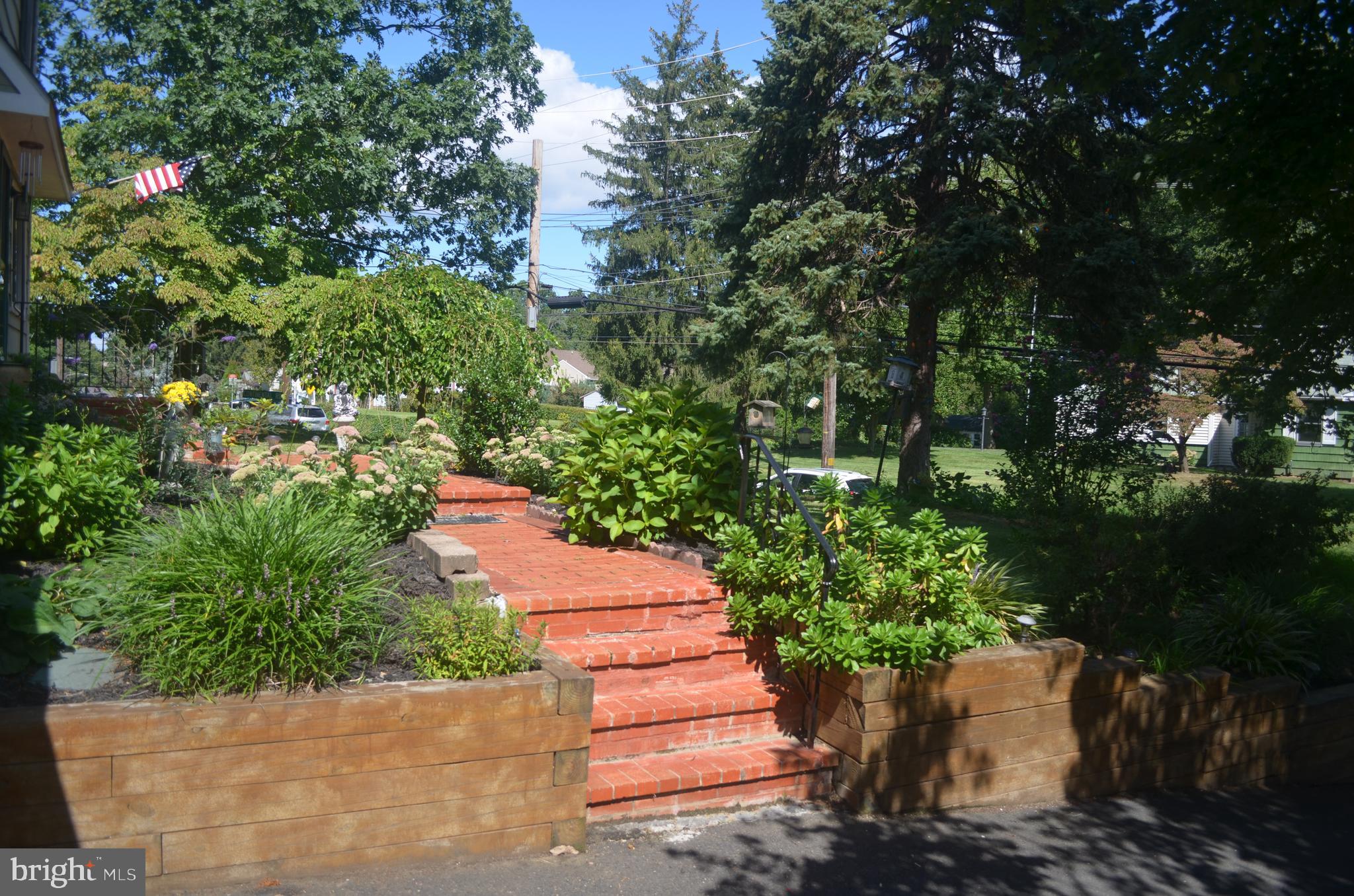 335 Horsham Road Hatboro, PA 19040 - Photo 4 of 25 Brick Paver Entrance