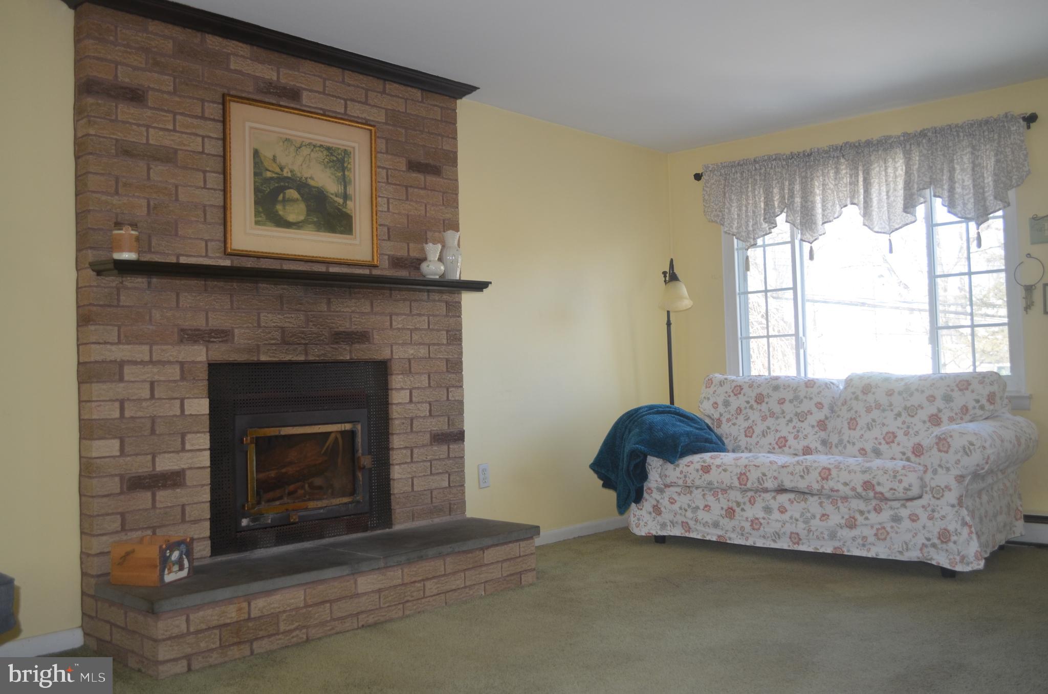 335 Horsham Road Hatboro, PA 19040 - Photo 7 of 25 Wood Burning Fireplace