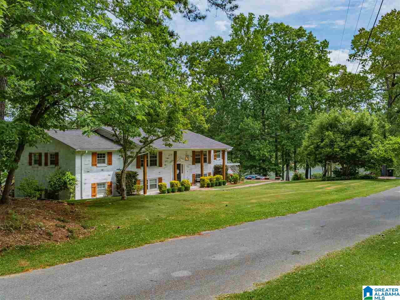 364 Green Mist Road Sylacauga, AL 35150 - Photo 3 of 23
