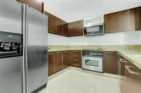 $330,000 | 9066 Southwest 73rd Court, Unit 1701, Miami, FL 33156