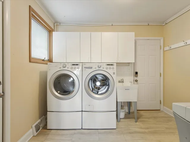 $179,000 | 4701 Highcrest Road, Rockford, IL 61107