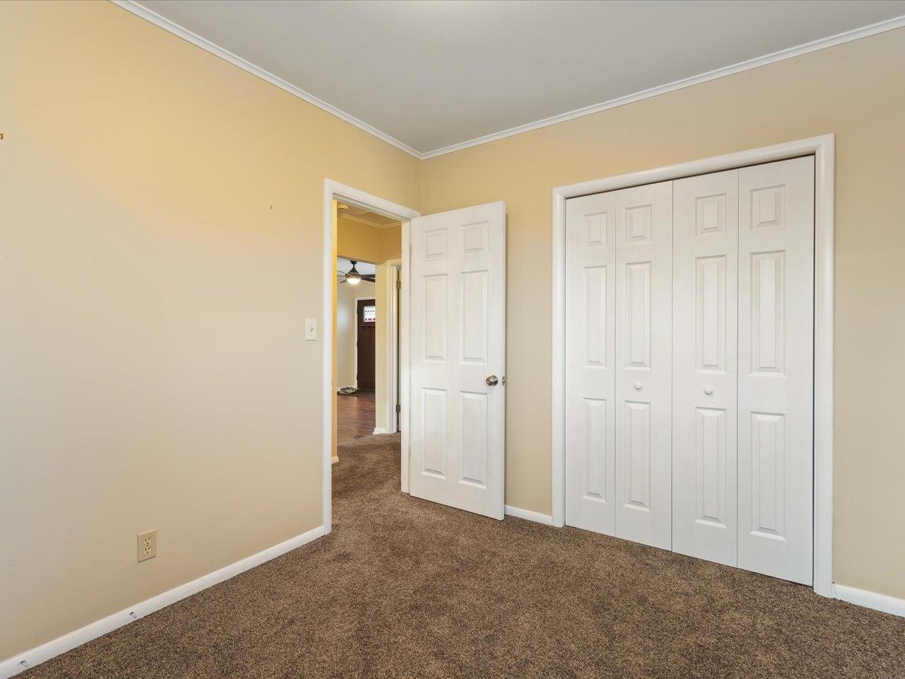 4701 Highcrest Road Rockford, IL 61107 - Photo 20 of 23 a view of an empty room