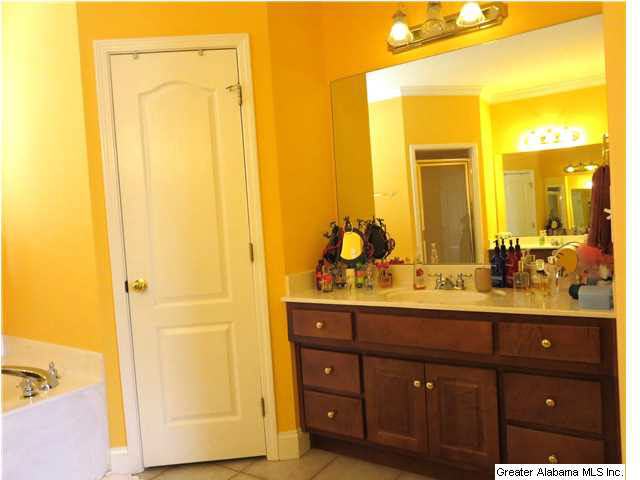 826 Meadow Ridge Lane Birmingham, AL 35242 - Photo 17 of 26
