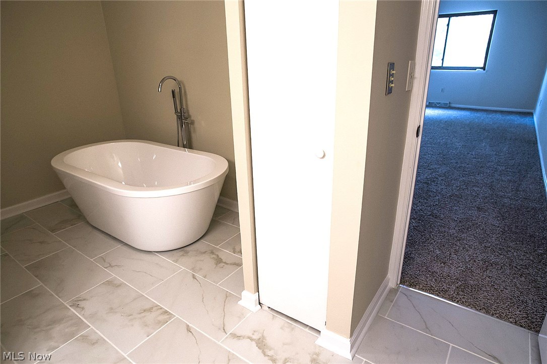 437 Hampton Ridge Drive Akron, OH 44313 - Photo 19 of 35 Gallery Image 19