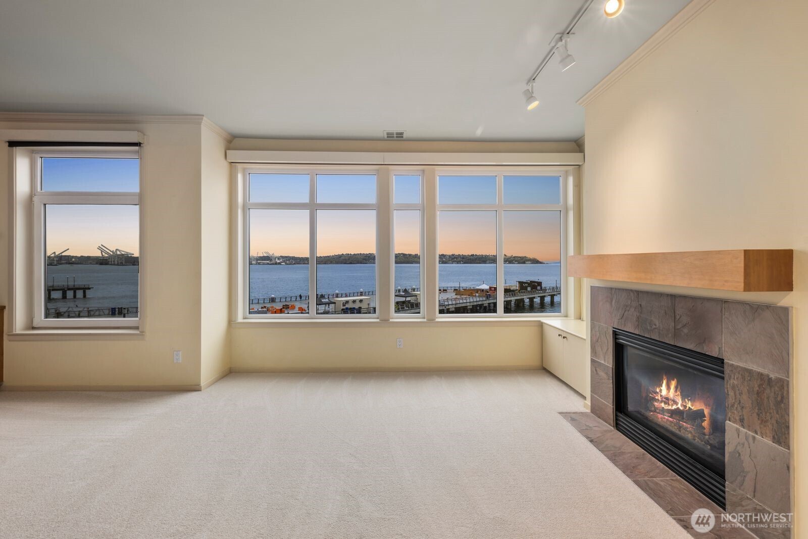 1900 Alaskan Way, Unit 316 Seattle, WA 98101 - Photo 10 of 38