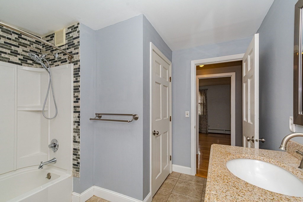 5 Leni Road Windham, NH 03087 - Photo 20 of 39