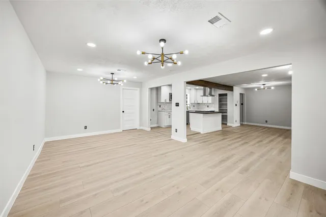 $3,800 | 4626 Holly Street, Bellaire, TX 77401