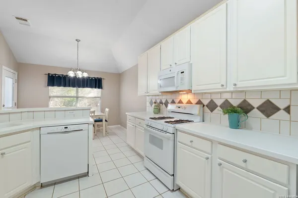 $369,000 | 7830 Sierra Seco, San Antonio, TX 78240