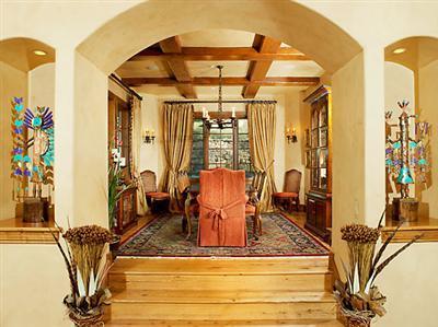 2509 Daybreak Ridge Road Avon, CO 81620 - Photo 2 of 19 a view of a living room