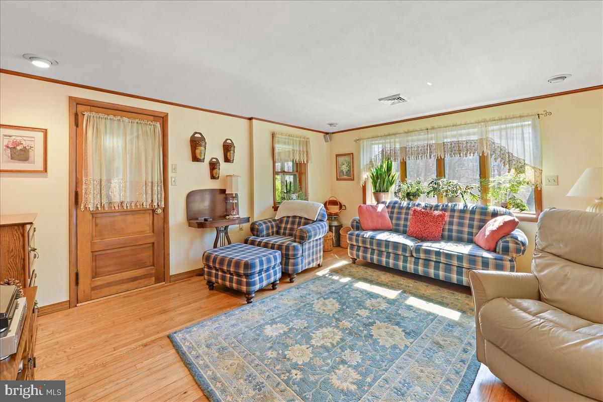 1567 Turnpike Road Elizabethtown, PA 17022 - Photo 26 of 39 Gallery Image 26