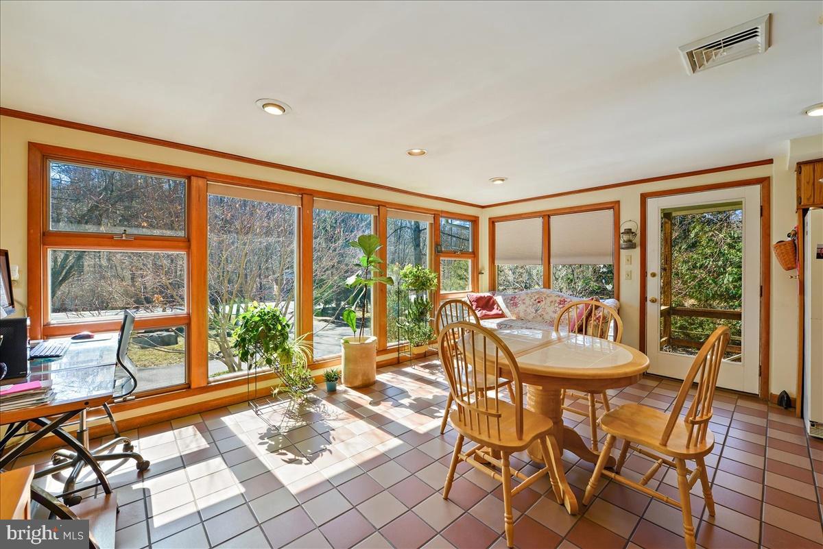 1567 Turnpike Road Elizabethtown, PA 17022 - Photo 28 of 39 Gallery Image 28