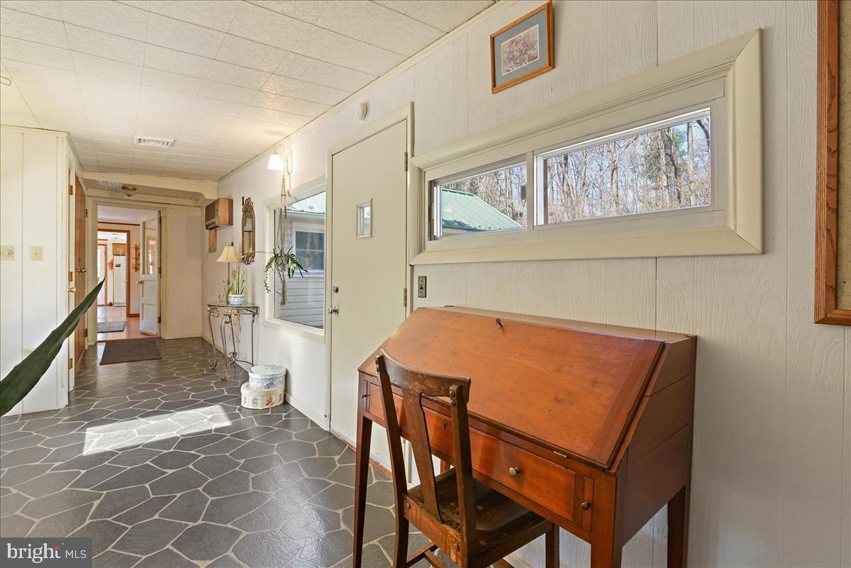 1567 Turnpike Road Elizabethtown, PA 17022 - Photo 7 of 39 Gallery Image 7