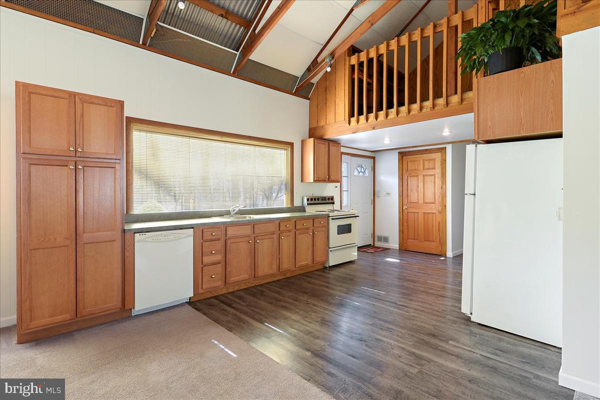 1567 Turnpike Road Elizabethtown, PA 17022 - Photo 9 of 39 Gallery Image 9