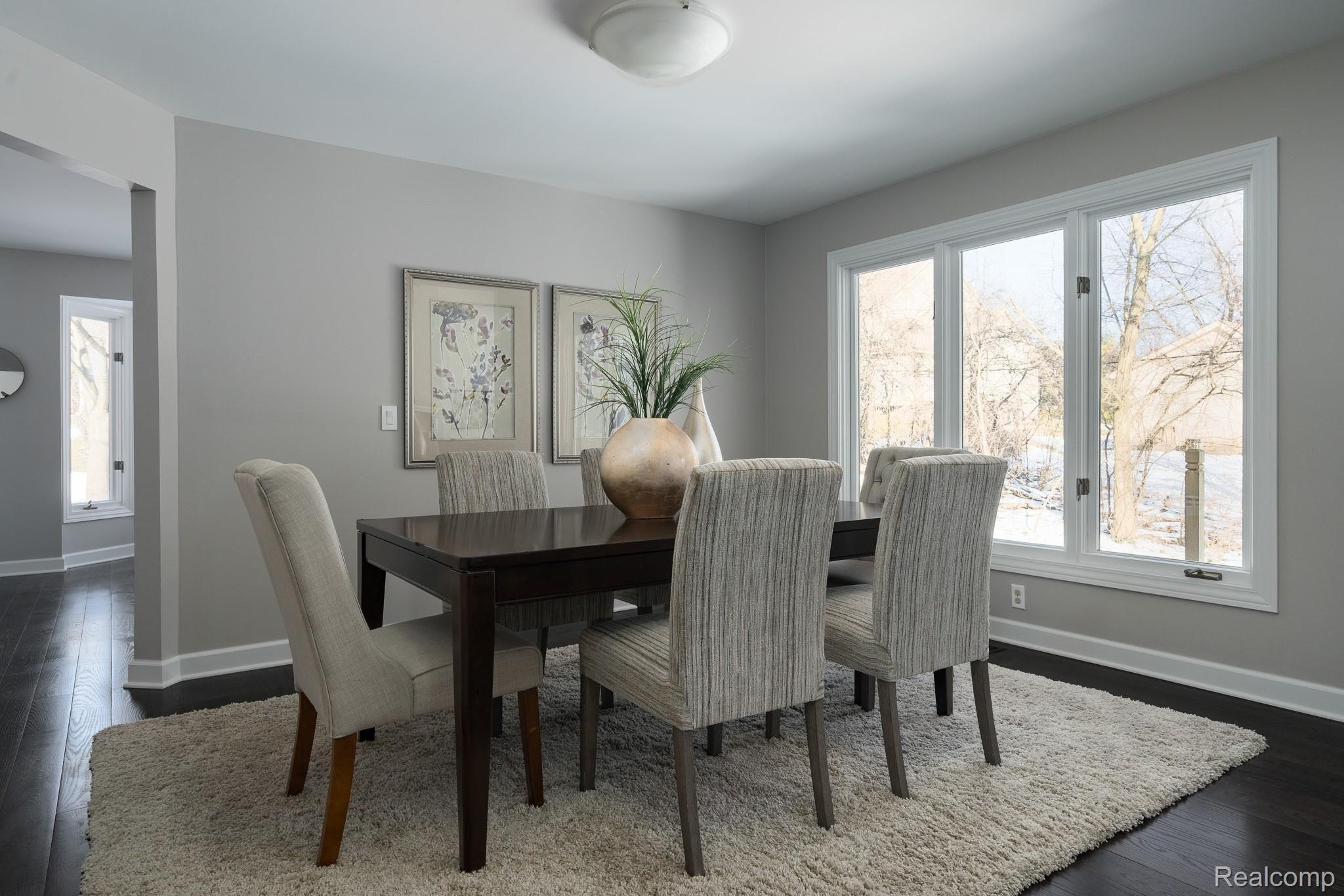 111 Devon Road Bloomfield Hills, MI 48302 - Photo 16 of 41 Dining room