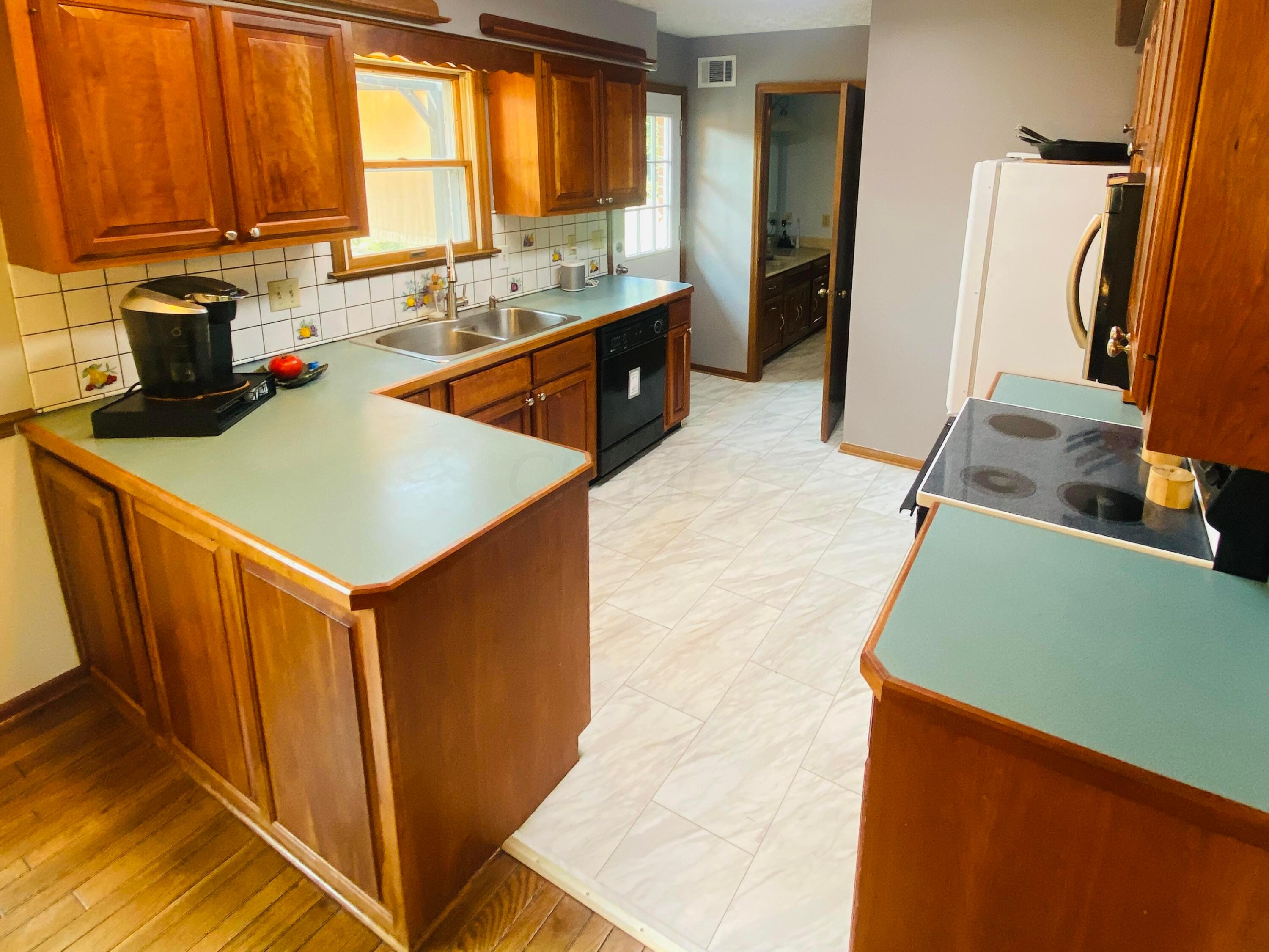 3560 Curve Road Delaware, OH 43015 - Photo 12 of 38 IMG_7829 2