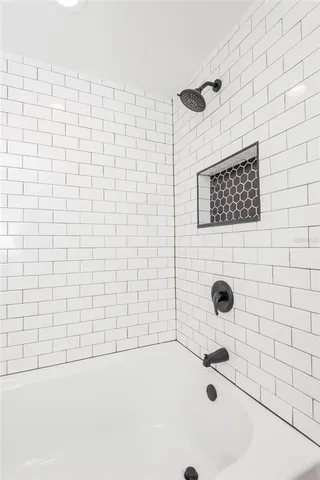 $1,895 | 2402 West Azeele Street, Unit 435, Tampa, FL 33609