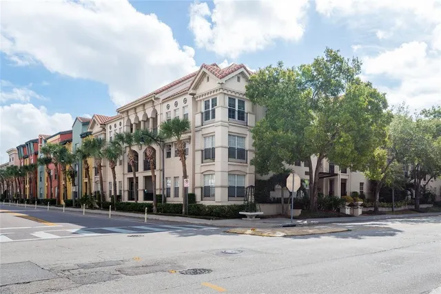 $1,895 | 2402 West Azeele Street, Unit 435, Tampa, FL 33609