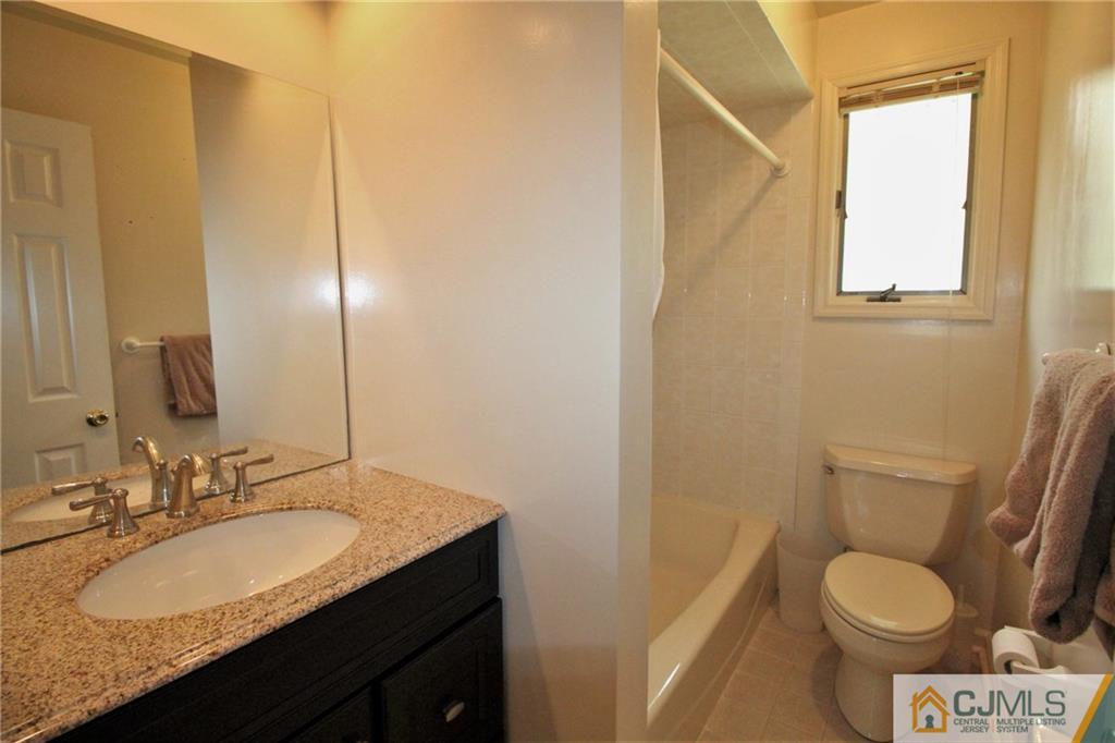 100 Fresh Ponds Road East Brunswick, NJ 08816 - Photo 11 of 24 Gallery Image 11