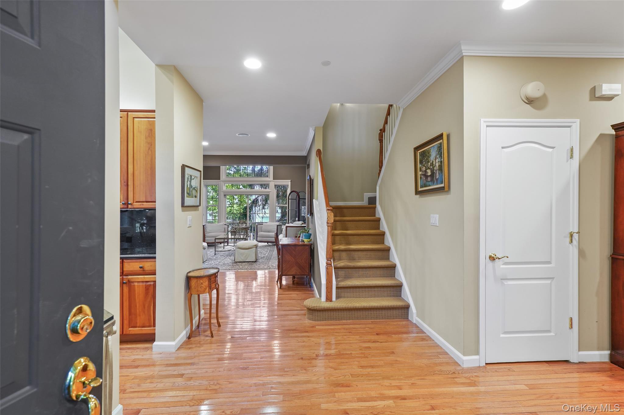 2 Heirloom Court Rye Brook, NY 10573 - Photo 13 of 37 Foyer