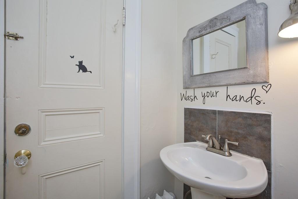 307 Union Street Springfield, MA 01105 - Photo 28 of 32
