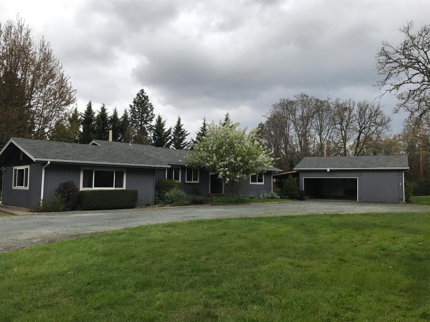 1004 Pleasant Valley Road Merlin, OR 97532 - Photo 1 of 2 Primary Photo