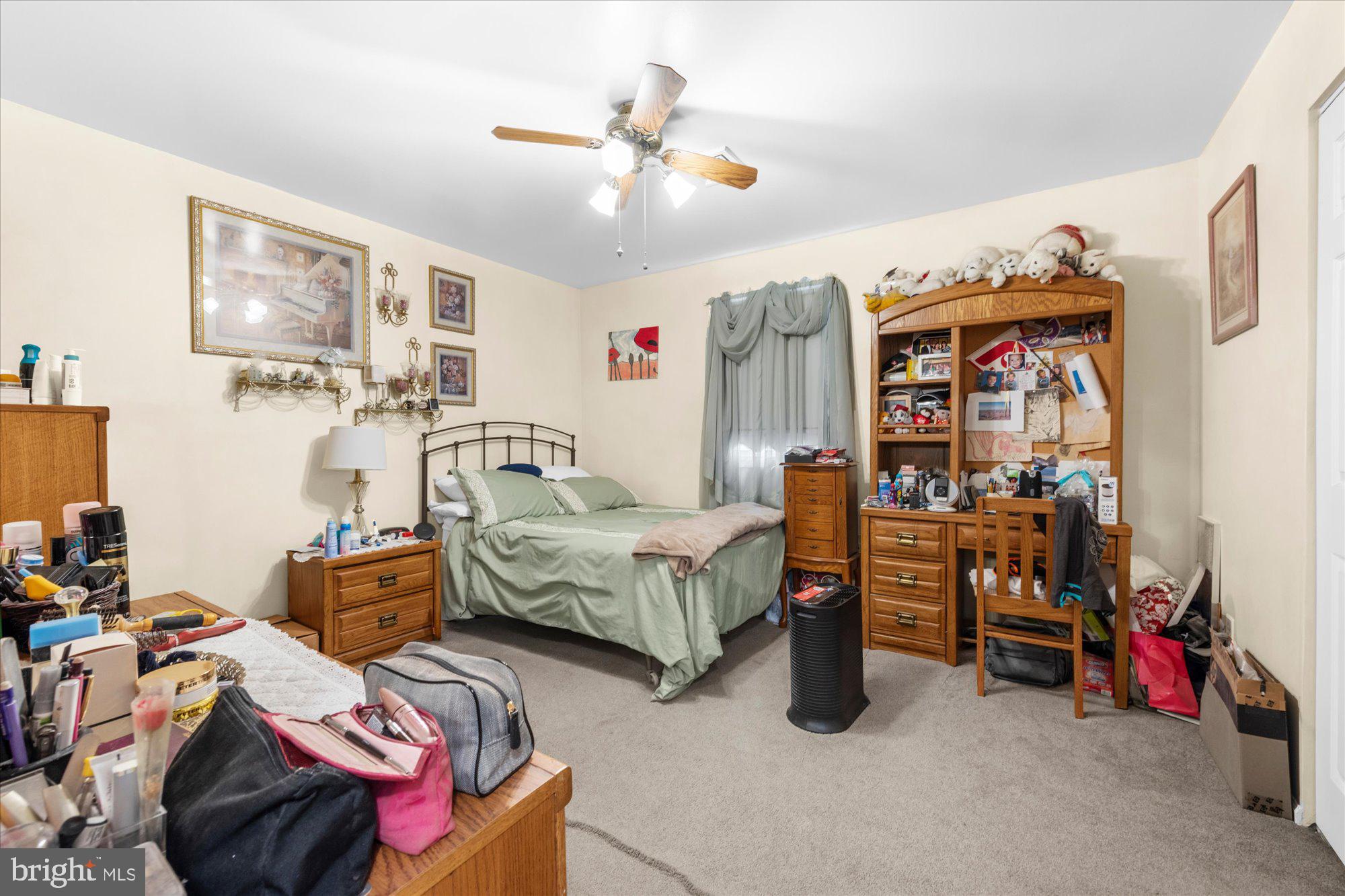 945 Roberts Road Bensalem, PA 19020 - Photo 23 of 36 Bedroom 3