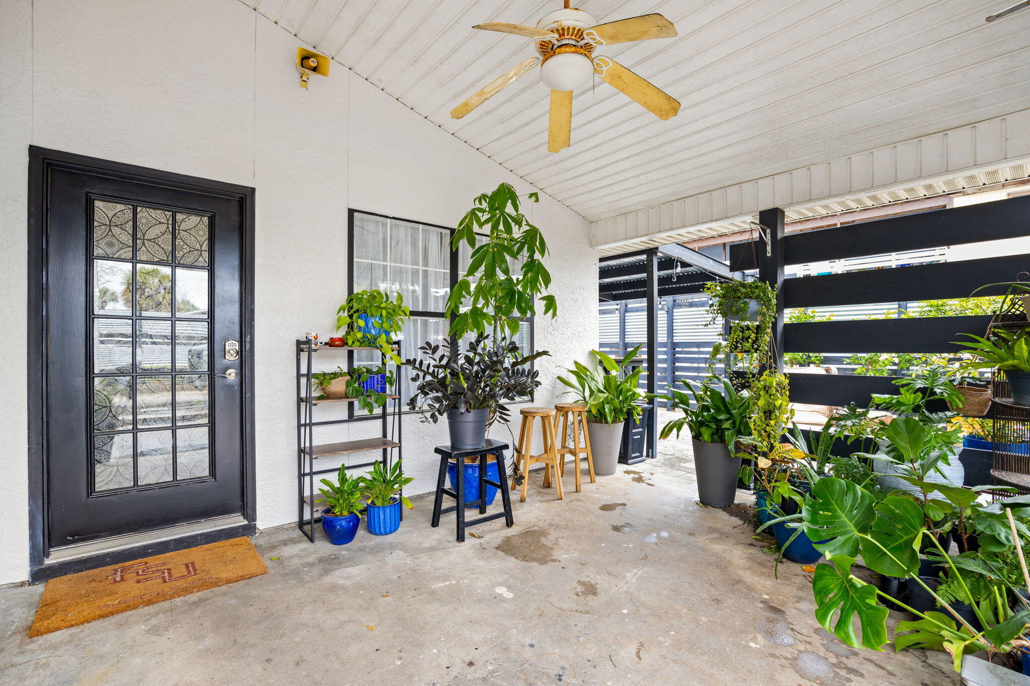 17826 Front Beach Road Panama City Beach, FL 32413 - Photo 23 of 34 a view of outdoor space with porch