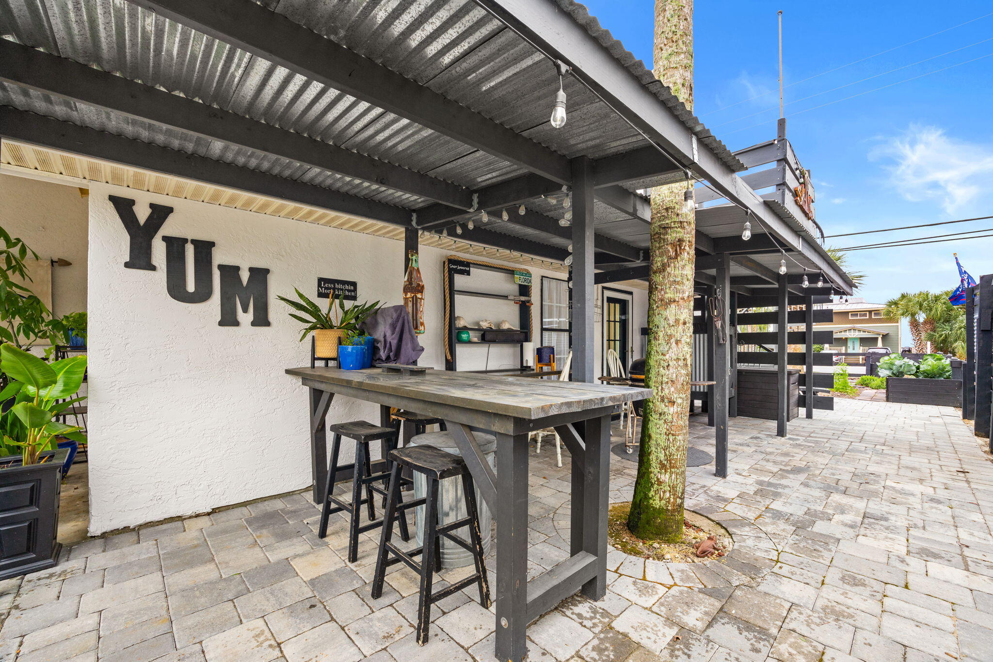 17826 Front Beach Road Panama City Beach, FL 32413 - Photo 25 of 34 a view of an outdoor space