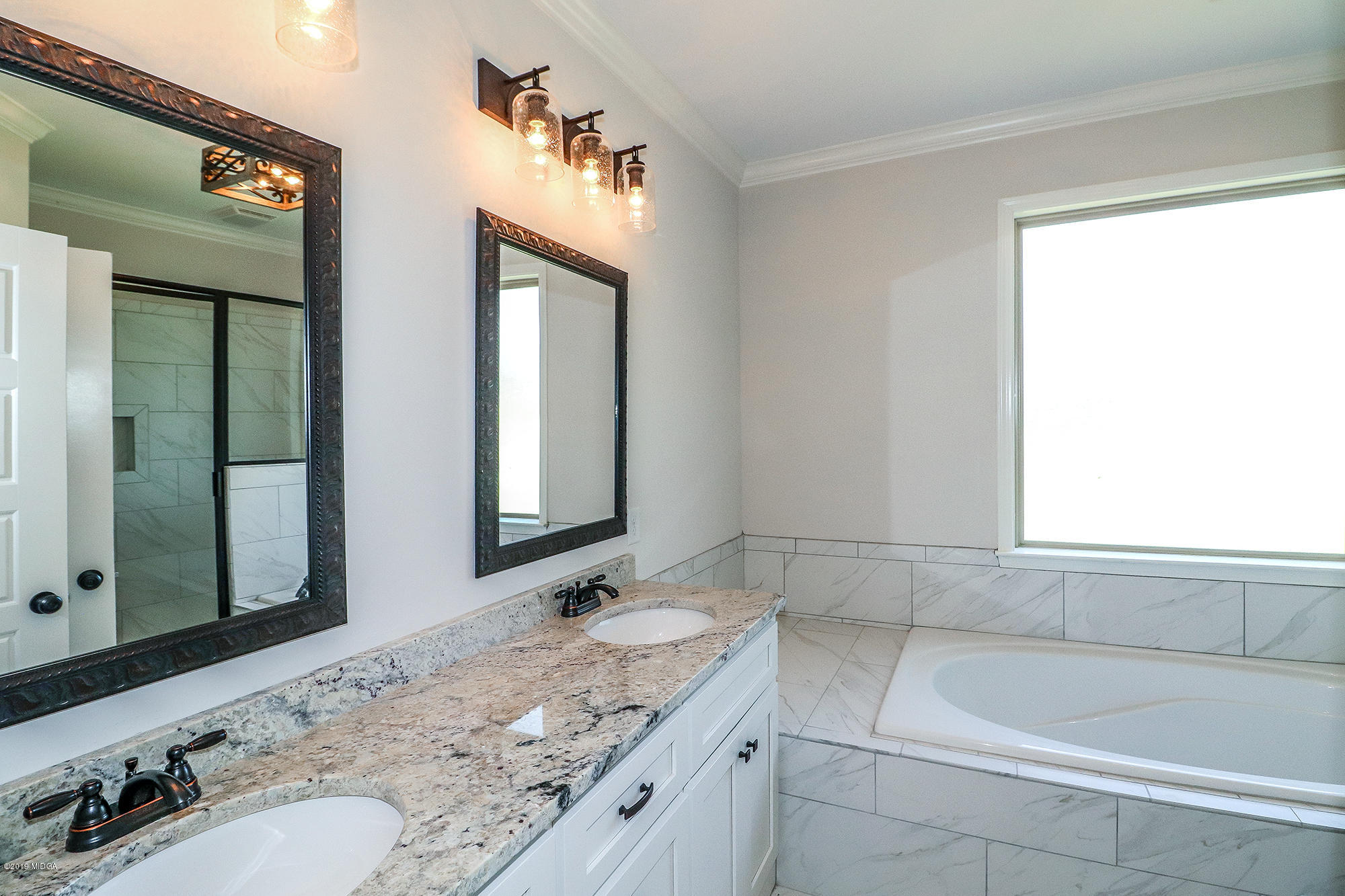 104 Bainbridge Lane Perry, GA 31069 - Photo 25 of 45 104 Bainbridge - Master Bathroom 1