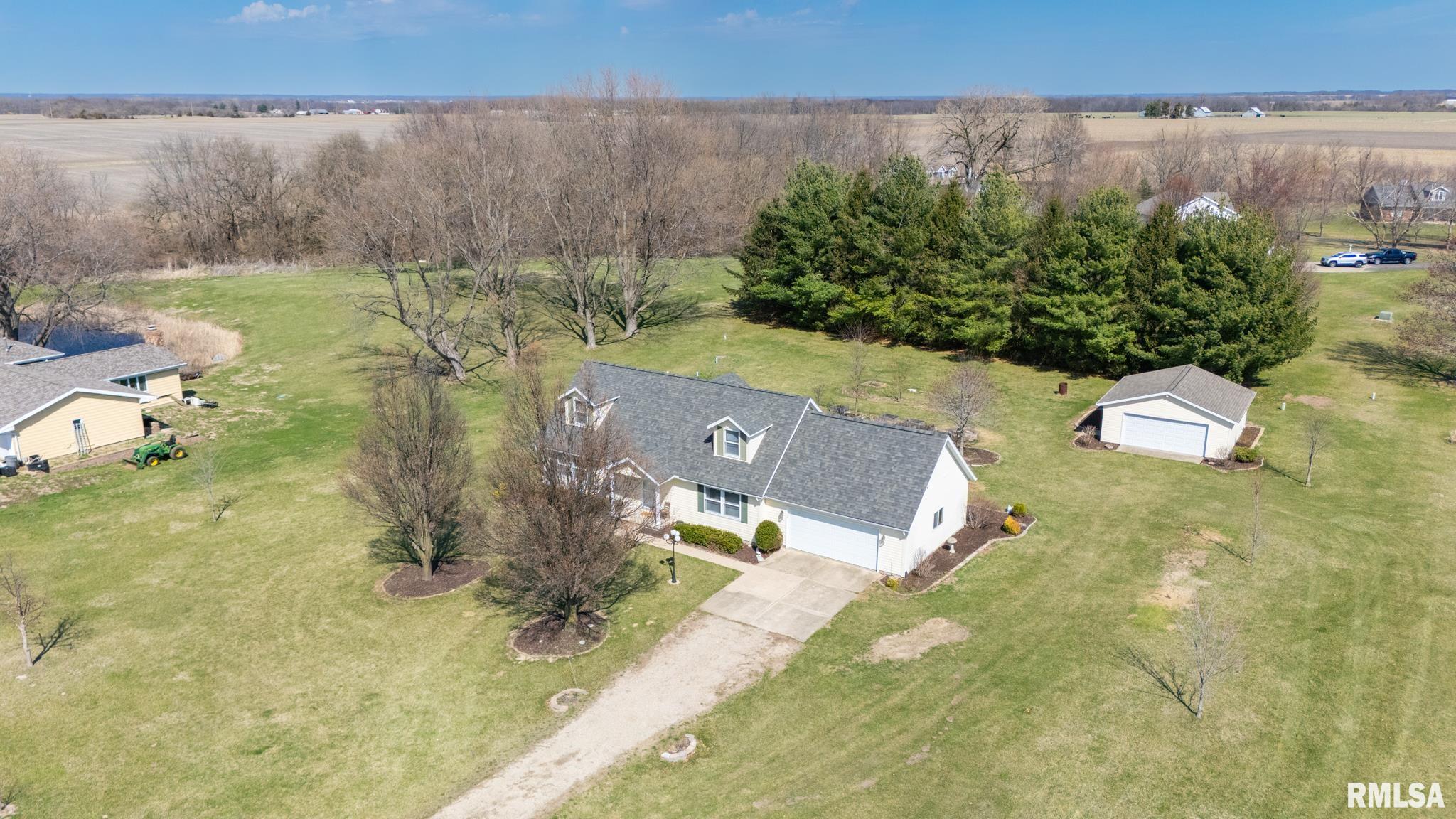 1126 North Quarry Road Trivoli, IL 61569 - Photo 3 of 66