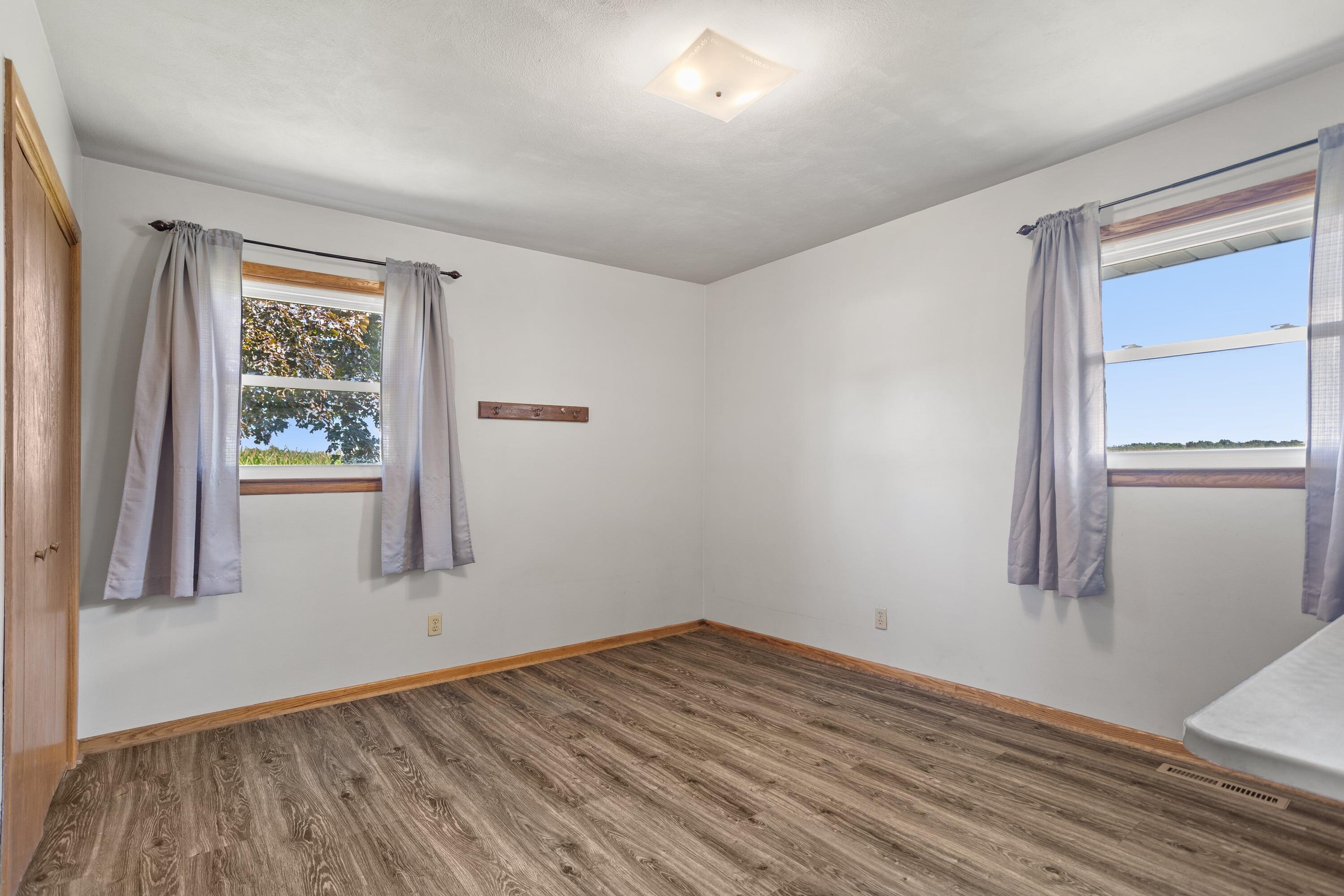 1061 Litchfield Road Quincy, MI 49082 - Photo 14 of 21 1061 Litchfield_014