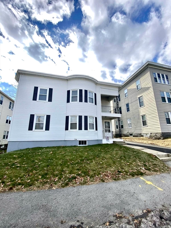 356 Chandler Street, Unit 1 Worcester, MA 01602 - Photo 2 of 16