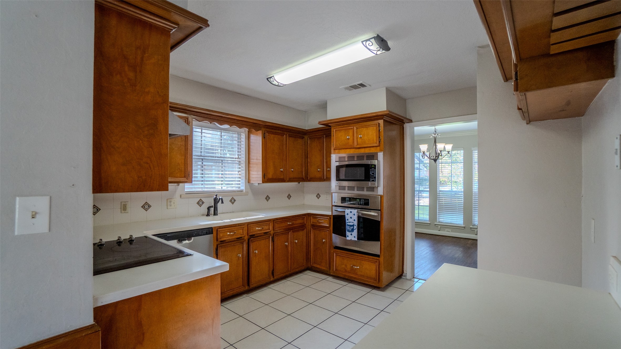 5507 Slashwood Lane Spring, TX 77379 - Photo 8 of 41