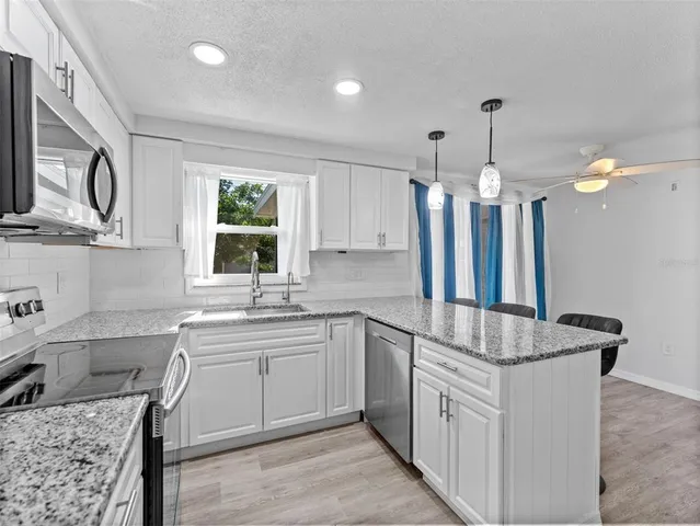 $1,800 | 4848 Picture Avenue, Holiday, FL 34690