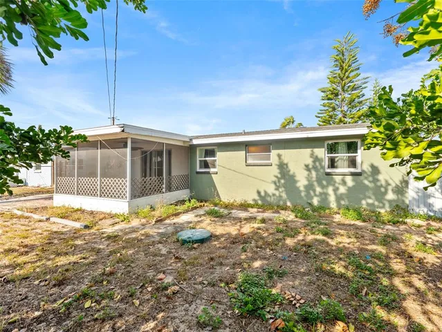 $1,800 | 4848 Picture Avenue, Holiday, FL 34690