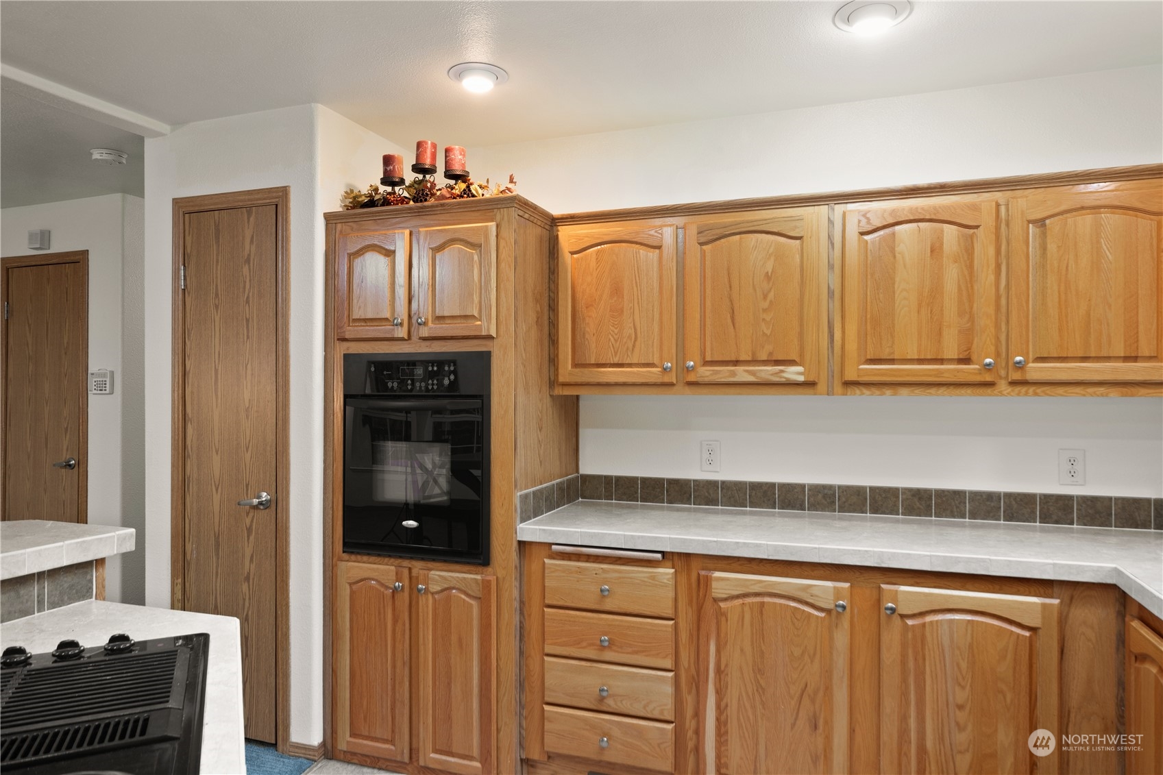 27458 Port Gamble Road Northeast Kingston, WA 98346 - Photo 8 of 30 Gallery Image 8