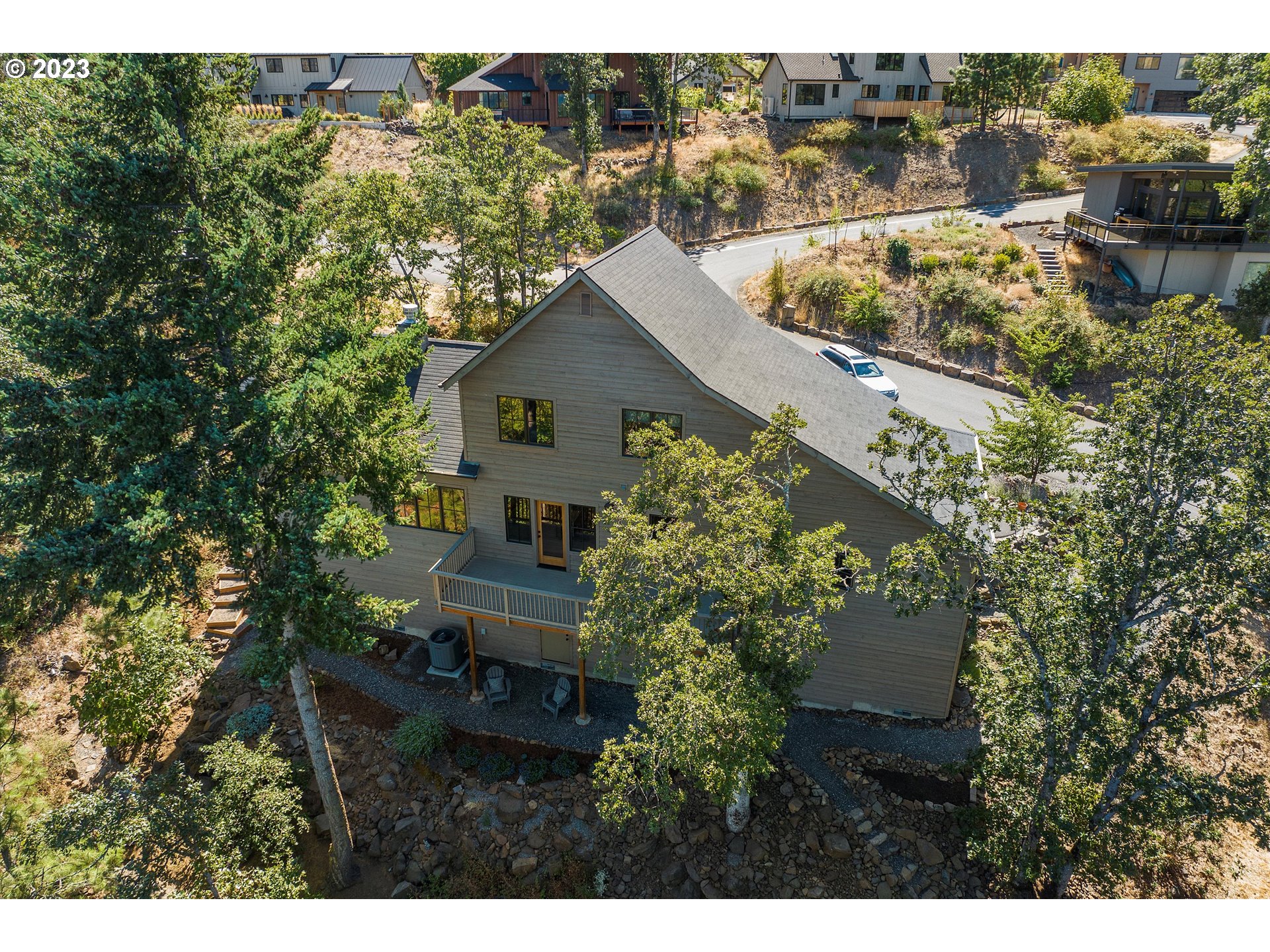 915 Fifth Avenue Mosier, OR 97040 - Photo 30 of 34 a picture of houses with outdoor space