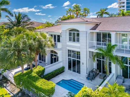 $1,990,000 | 3745 Northeast 214th Street, Unit 37, Aventura, FL 33180