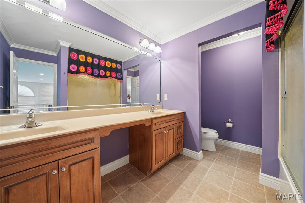 15826 Harris Ridge Court, Unit 15826 Chesterfield, MO 63017 - Photo 33 of 39