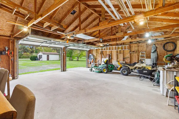 $225,000 | 4154 West Carpenter Road, Flint, MI 48504