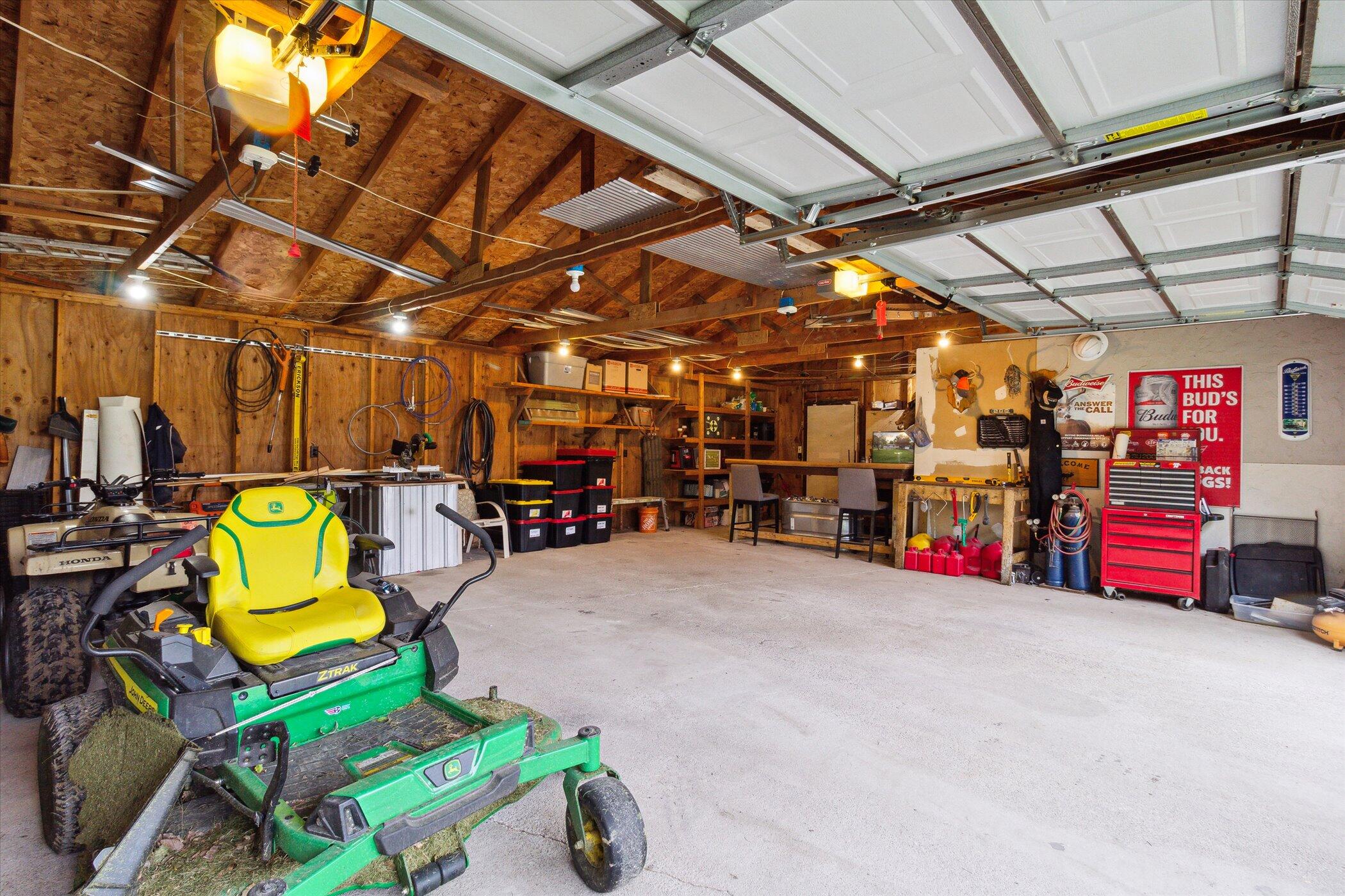 4154 West Carpenter Road Flint, MI 48504 - Photo 18 of 66 39-4154-W-Carpenter-Rd-Flint-MI-48504-Wi