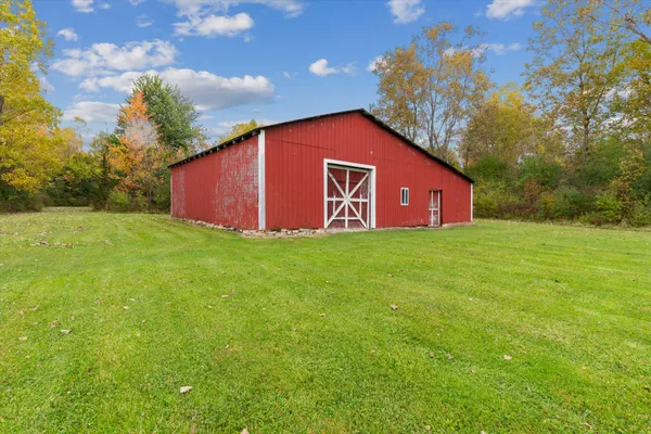 $225,000 | 4154 West Carpenter Road, Flint, MI 48504