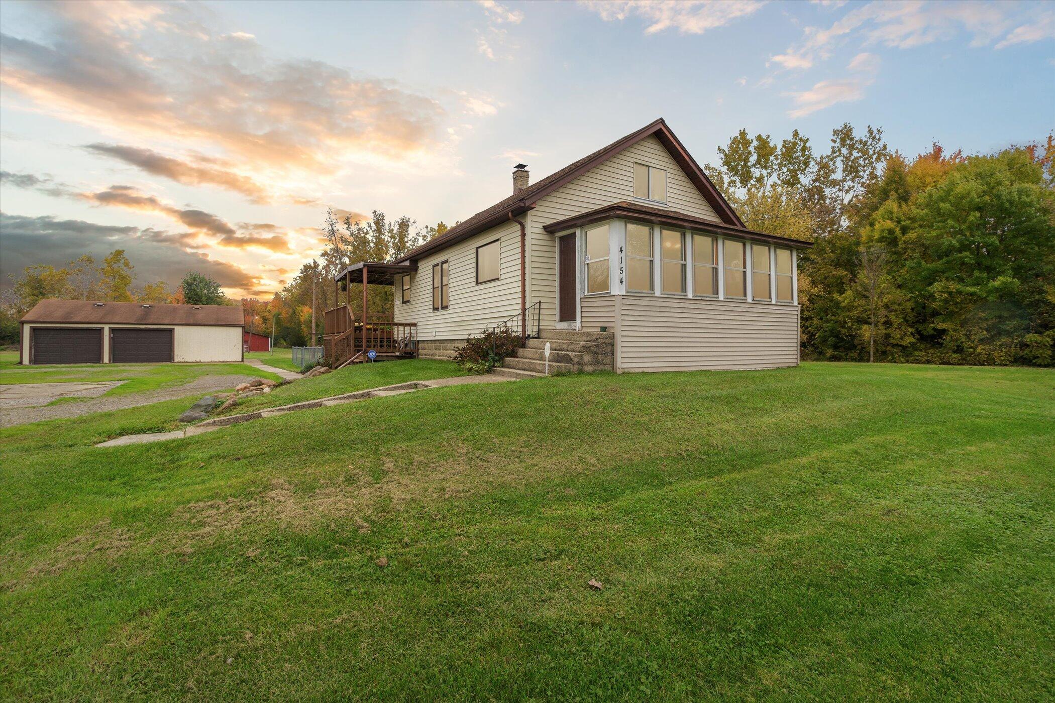 4154 West Carpenter Road Flint, MI 48504 - Photo 2 of 66 01-4154-W-Carpenter-Rd-Flint-MI-48504-Wi