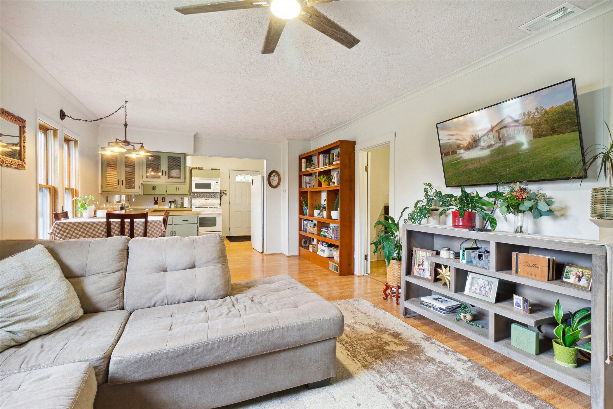 4154 West Carpenter Road Flint, MI 48504 - Photo 38 of 66 12-4154-W-Carpenter-Rd-Flint-MI-48504-Wi