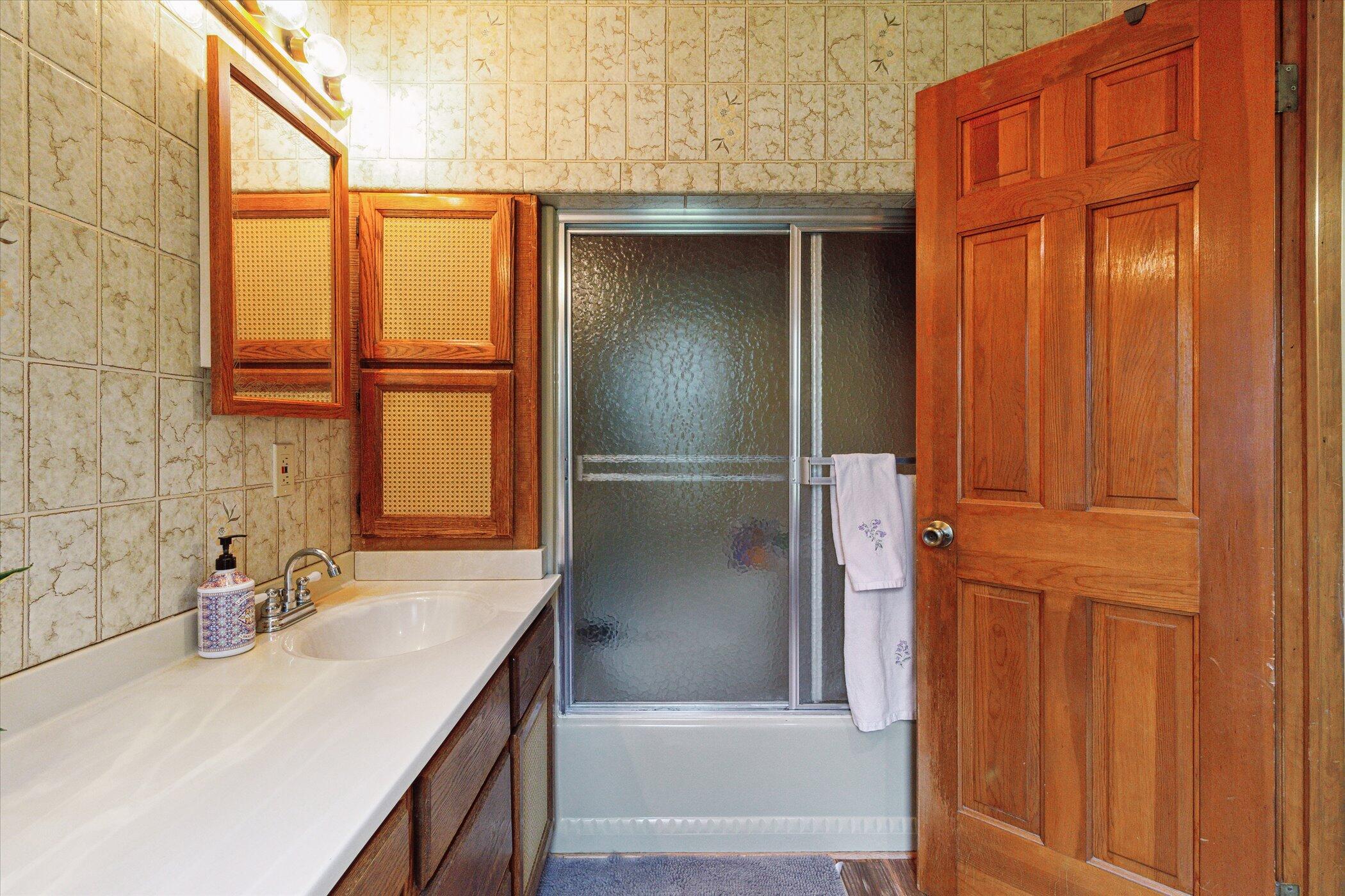 4154 West Carpenter Road Flint, MI 48504 - Photo 40 of 66 26-4154-W-Carpenter-Rd-Flint-MI-48504-Wi