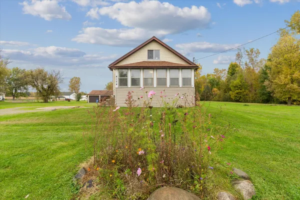 $225,000 | 4154 West Carpenter Road, Flint, MI 48504