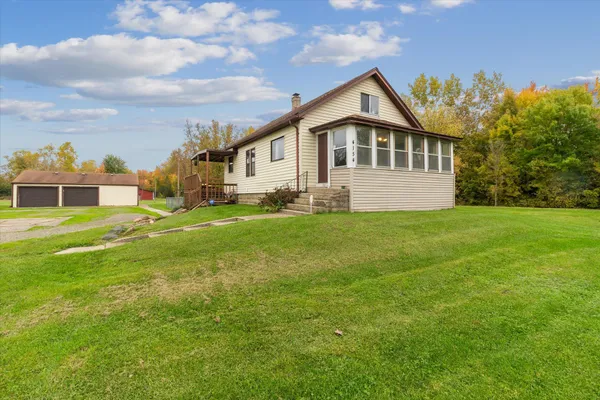 $225,000 | 4154 West Carpenter Road, Flint, MI 48504